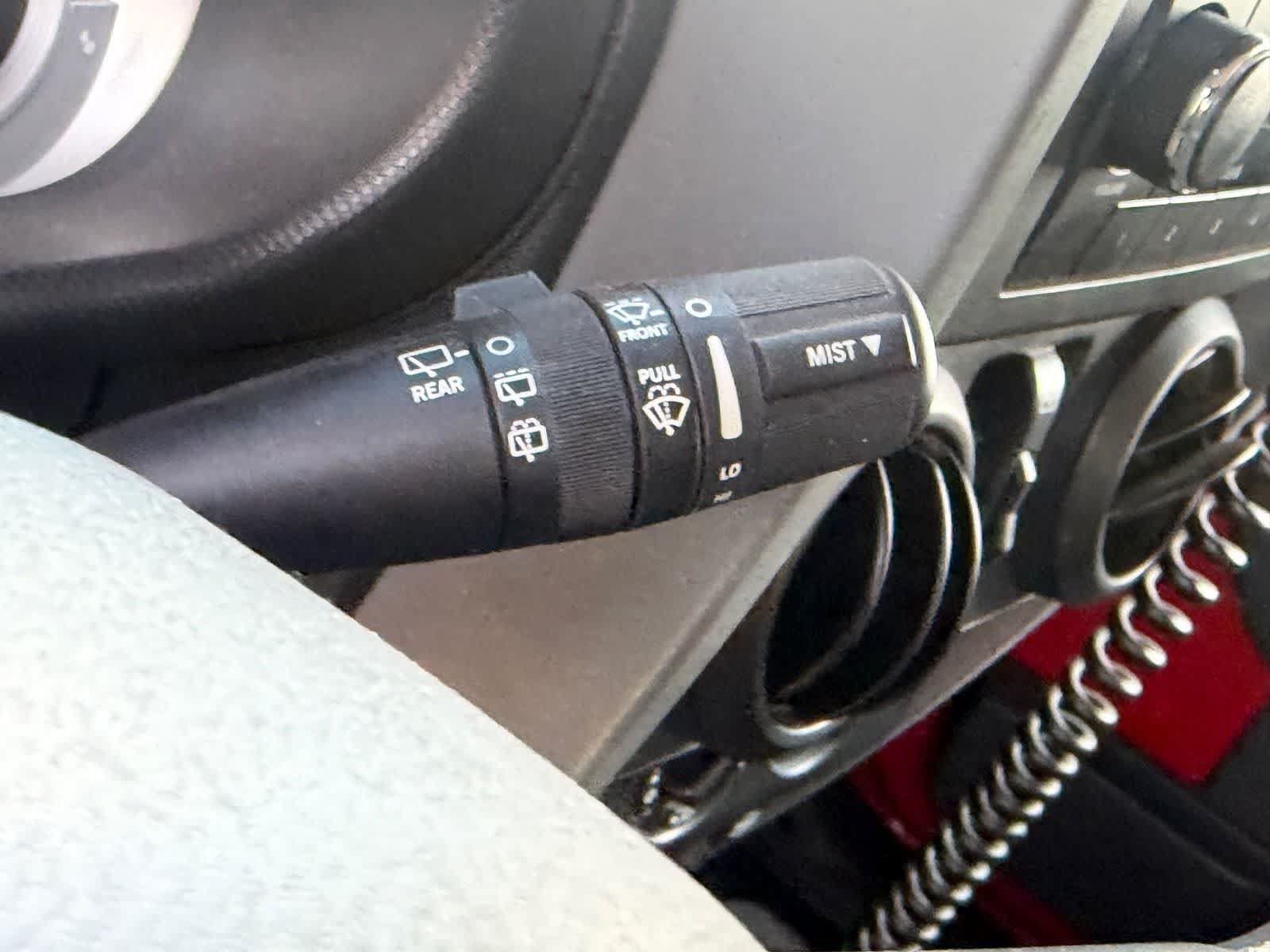 Used 2010 Jeep Wrangler Unlimited Rubicon AWD/4WD image 13