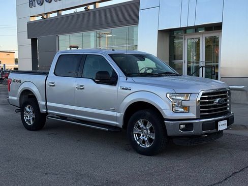 Used 2015 Ford F150 XLT w/ Equipment Group 302A Luxury AWD/4WD image 39