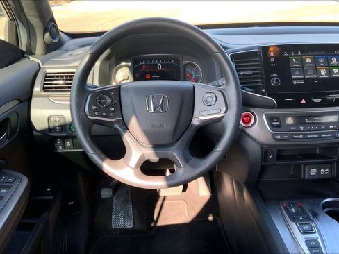 Used 2022 Honda Pilot Sport image 5