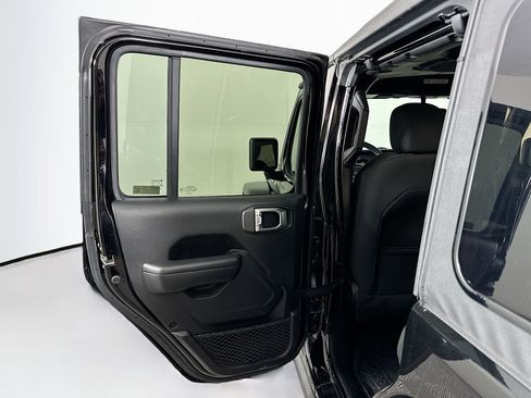 Used 2020 Jeep Wrangler Willys image 24