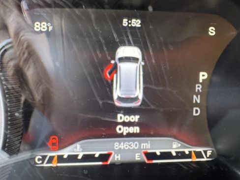 Used 2016 Jeep Cherokee Trailhawk AWD/4WD image 16