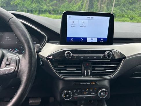 Used 2020 Ford Escape SEL AWD/4WD image 15