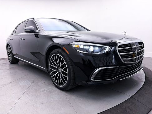 Used 2024 Mercedes-Benz S 580 4MATIC Sedan image 12