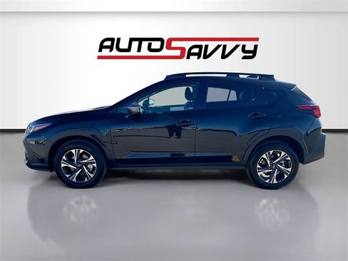 Used 2024 Subaru Crosstrek 2.0i Premium image 4