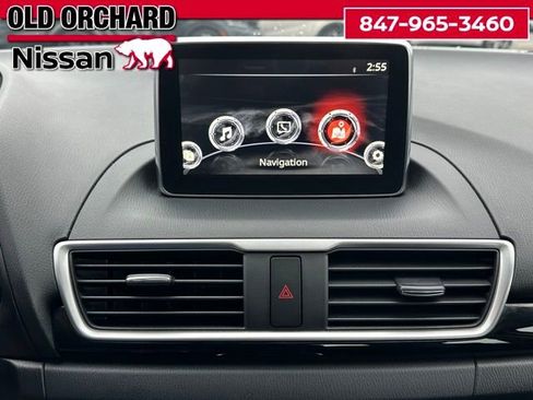 Used 2015 MAZDA MAZDA3 i Touring w/ Technology Package image 13