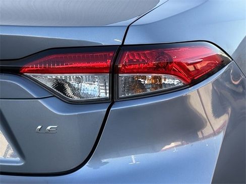 Used 2024 Toyota Corolla LE image 7