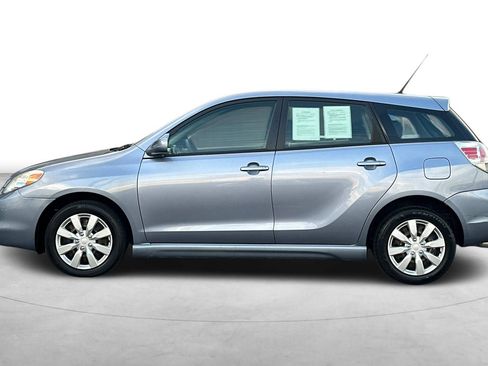 Used 2005 Toyota Matrix XR image 3