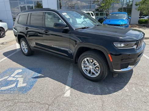 New 2025 Jeep Grand Cherokee L Laredo w/ Luxury Tech Group I AWD/4WD image 38