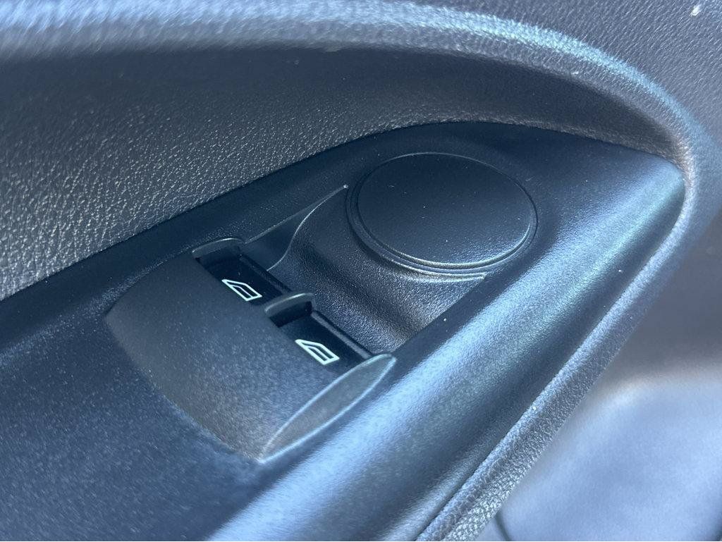 Used 2015 Ford Transit Connect XL FWD image 30