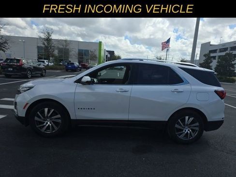 Used 2023 Chevrolet Equinox Premier image 2