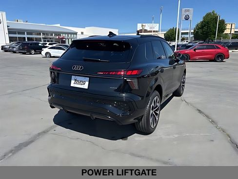 New 2026 Audi Q3 quattro 2.0T AWD/4WD image 3