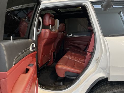 Used 2018 Jeep Grand Cherokee Trackhawk AWD/4WD image 35