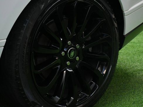 Used 2020 Land Rover Range Rover HSE AWD/4WD image 9