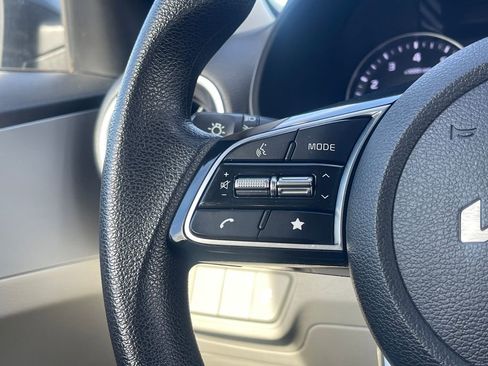 Used 2022 Kia Forte LXS image 19