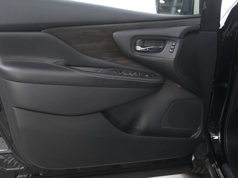 Used 2023 Nissan Murano Platinum image 18