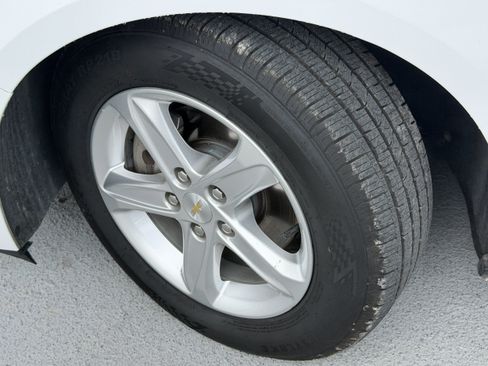 Used 2024 Chevrolet Malibu LT FWD image 34