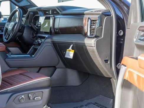 New 2026 GMC Sierra 3500 Denali Ultimate image 19