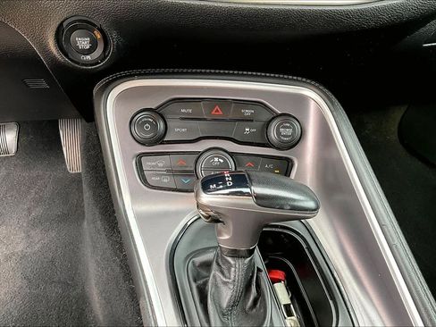 Used 2019 Dodge Challenger SXT RWD image 30