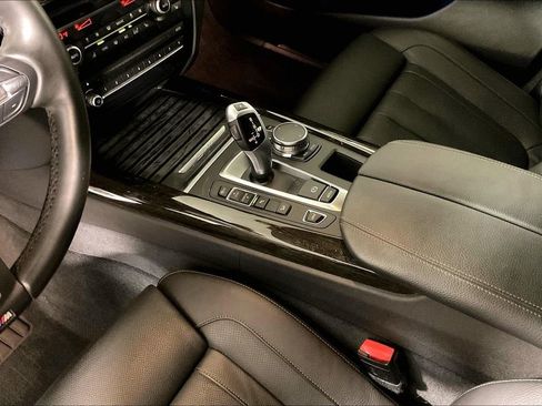 Used 2017 BMW X5 xDrive40e image 17