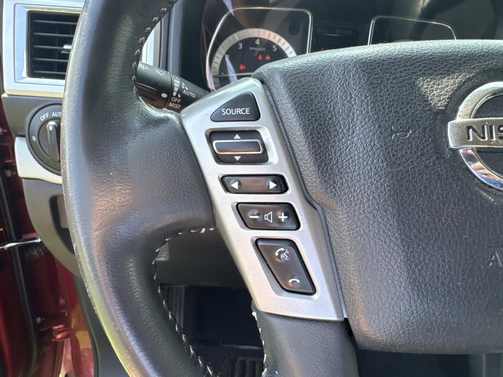 Used 2017 Nissan Titan PRO-4X AWD/4WD image 21
