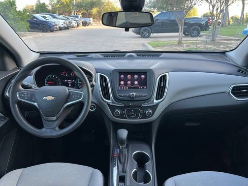 Used 2022 Chevrolet Equinox LS w/ Driver Confidence II Package FWD image 13