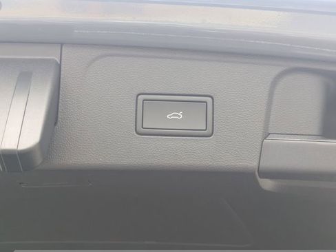 New 2026 Volkswagen Atlas Peak Edition AWD/4WD image 14