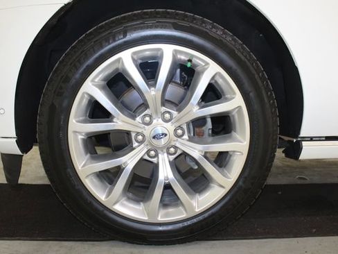 Used 2020 Ford Expedition Platinum AWD/4WD image 32