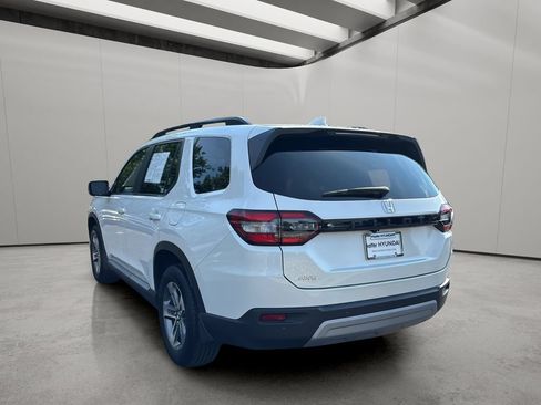 Used 2025 Honda Pilot EX-L image 3