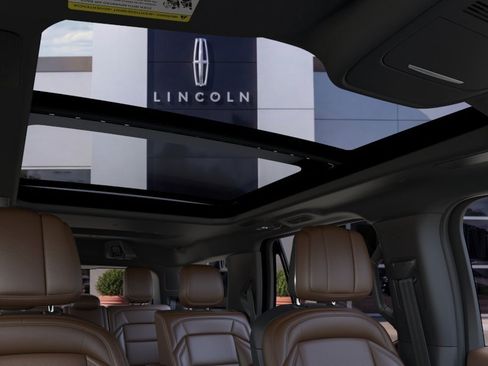 New 2026 Lincoln Navigator Reserve AWD/4WD image 22