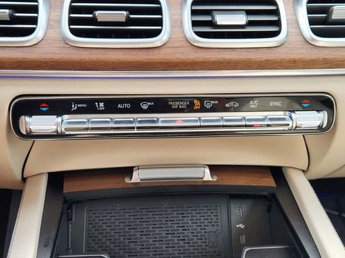 Used 2025 Mercedes-Benz GLE 350 4MATIC image 18