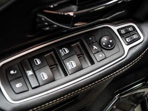 Used 2024 RAM 2500 Limited image 44