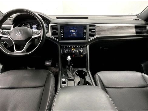 Used 2021 Volkswagen Atlas Cross Sport SE FWD image 18