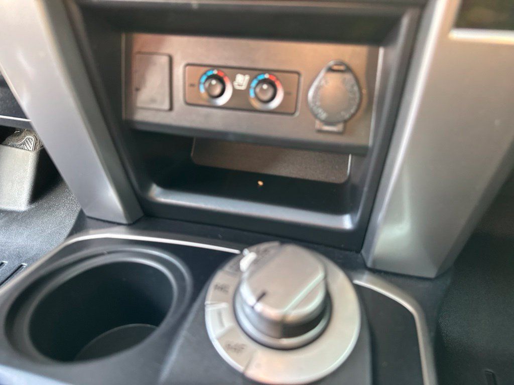 Used 2018 Toyota 4Runner Limited AWD/4WD image 28