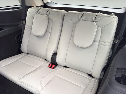New 2026 Lincoln Aviator AWD image 23
