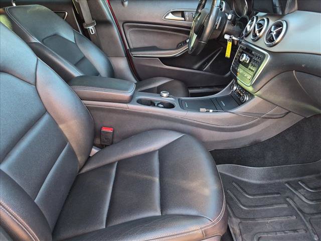 Used 2015 Mercedes-Benz GLA 250 4MATIC image 21