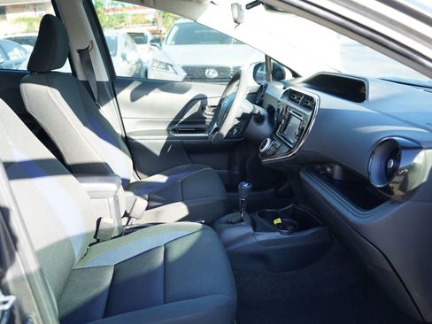 Used 2018 Toyota Prius C Three FWD image 19