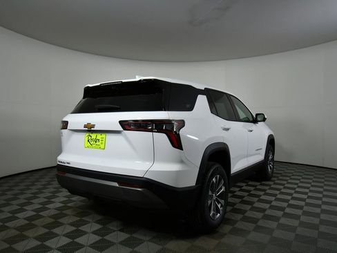 New 2026 Chevrolet Equinox LT AWD/4WD image 11