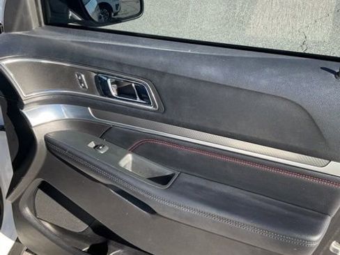 Used 2016 Ford Explorer Sport w/ Equipment Group 401A image 7