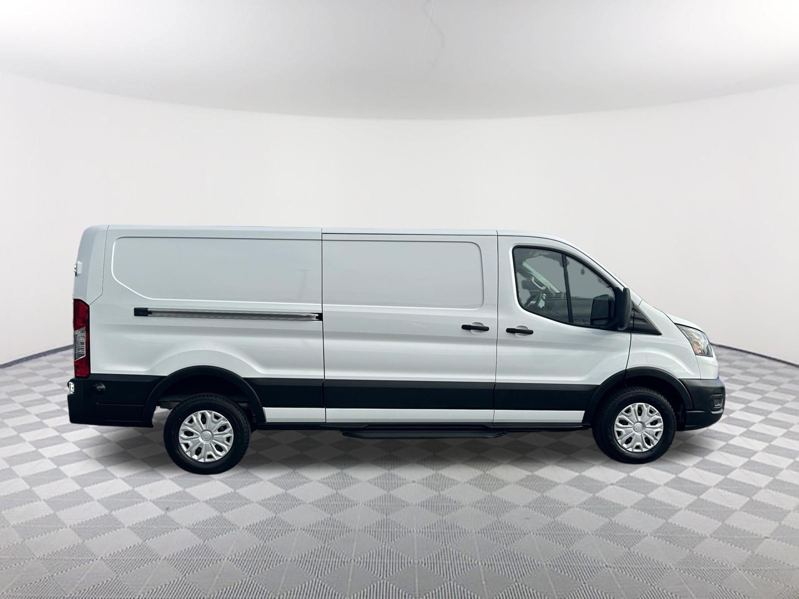 Used 2024 Ford E-Transit Low Roof RWD image 4