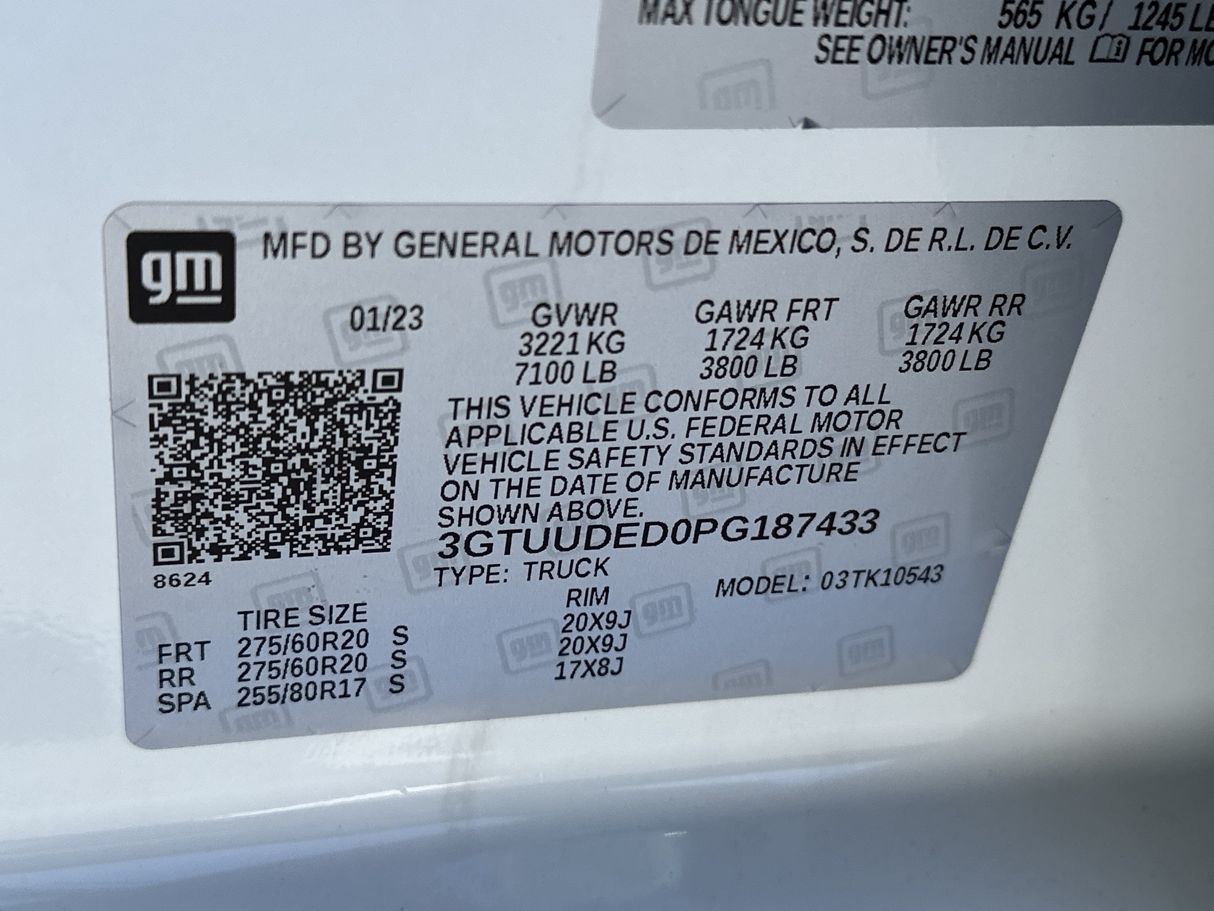 Used 2023 GMC Sierra 1500 SLT w/ SLT Premium Plus Package AWD/4WD image 28