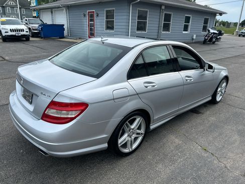 Used 2010 Mercedes-Benz C 300 4MATIC Sedan image 7