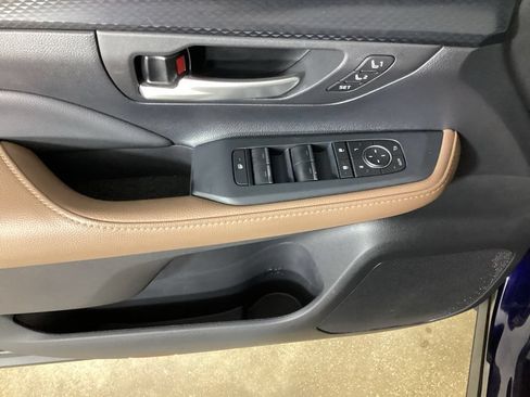 Used 2025 Toyota Grand Highlander AWD Hybrid image 13