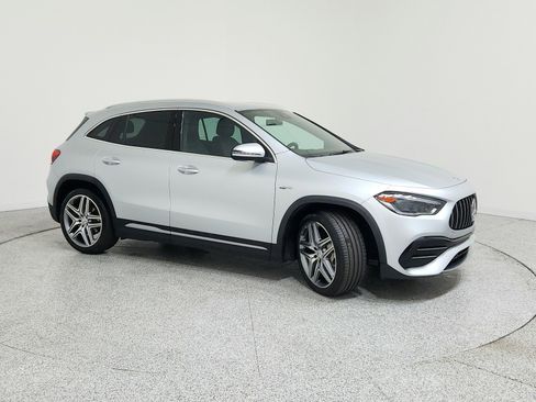 Certified 2022 Mercedes-Benz GLA 35 AMG 4MATIC image 5