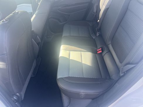 New 2026 Chevrolet Trax LT w/ LT Convenience Package FWD image 19