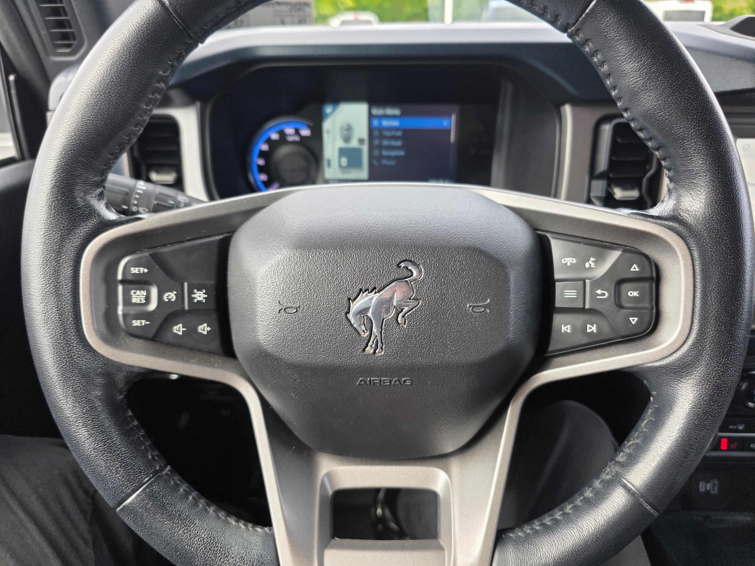 Used 2023 Ford Bronco Outer Banks AWD/4WD image 14