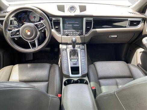 Used 2018 Porsche Macan S AWD/4WD image 23