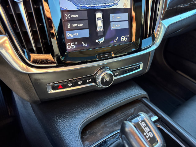 Used 2018 Volvo S90 T6 Momentum w/ Convenience Package AWD/4WD image 23