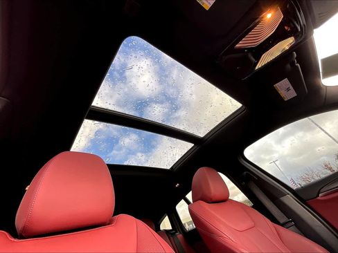 Used 2025 BMW X4 xDrive30i w/ Premium Package image 22