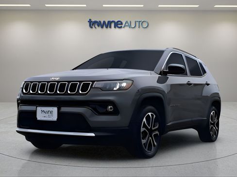 Used 2023 Jeep Compass Limited AWD/4WD image 2