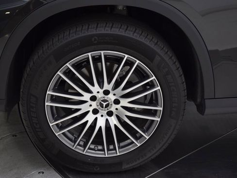 Certified 2026 Mercedes-Benz GLC 300 image 11